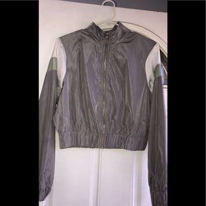 Cropped windbreaker